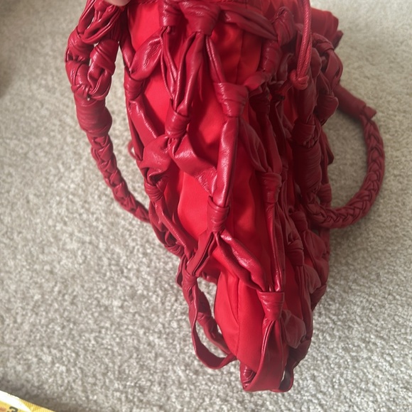 Staud Red Rose Hitch shoulder bag - Picture 12 of 16